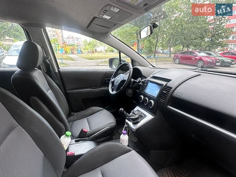 Минивэн Mazda 5 2007 в Киеве