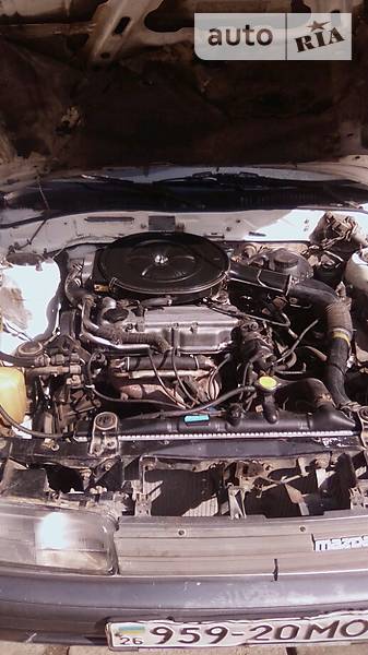 Mazda 626 1987 года