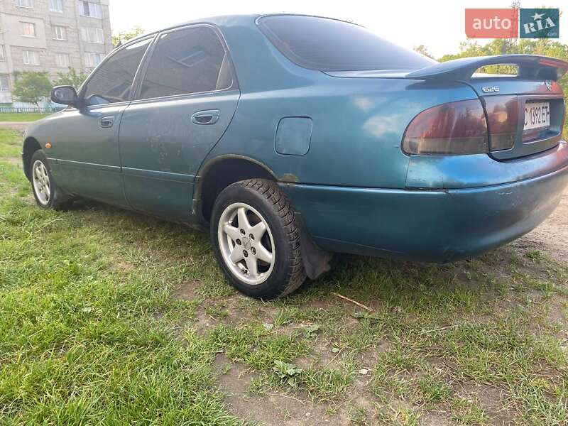Седан Mazda 626 1994 в Стрые