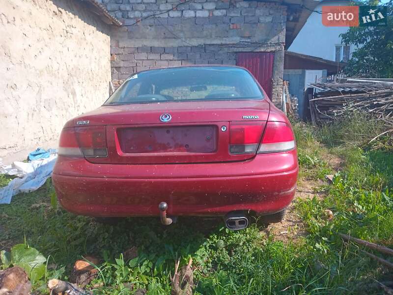 Седан Mazda 626