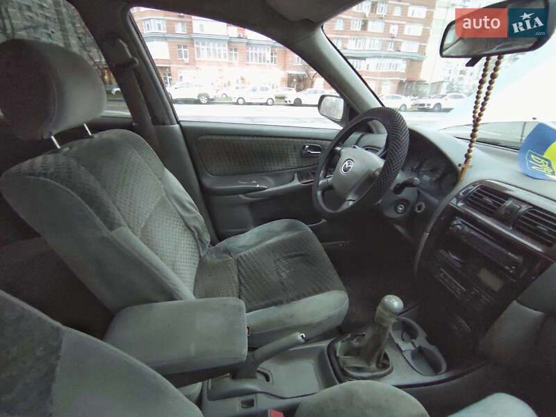 Хетчбек Mazda 626 2000 в Києві