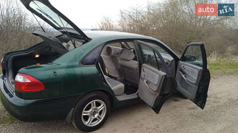 Универсал Mazda 626 2000 в Нижанковичах