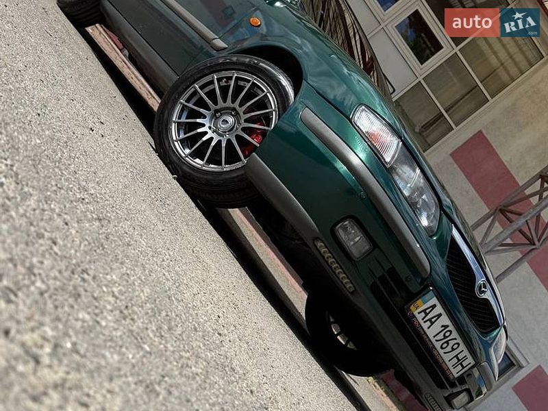 Седан Mazda 626 1998 в Киеве
