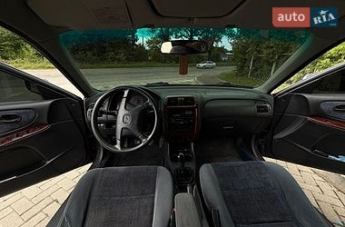 Седан Mazda 626 1999 в Самборе