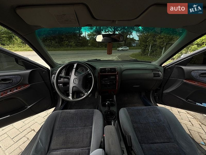 Седан Mazda 626 1999 в Самборе