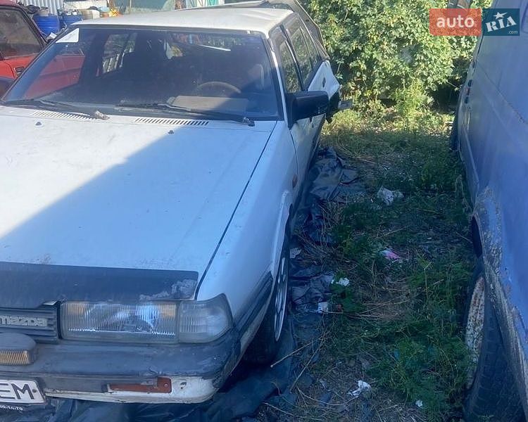 Хэтчбек Mazda 626 1985 в Харькове