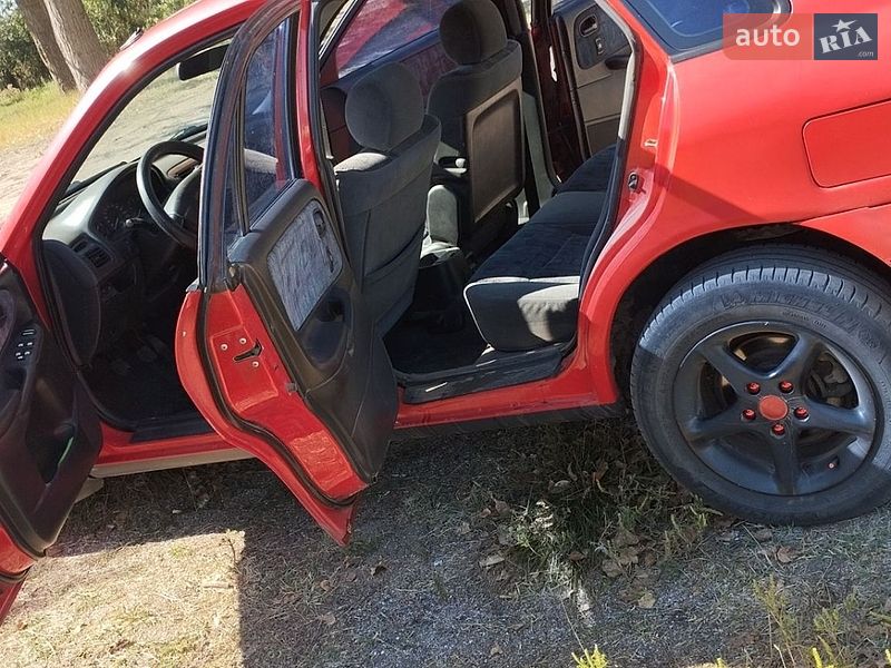 Хетчбек Mazda 626 1998 в Білгороді-Дністровському фото 7 Хетчбек Mazda 626 1998 в Білгороді-Дністровському