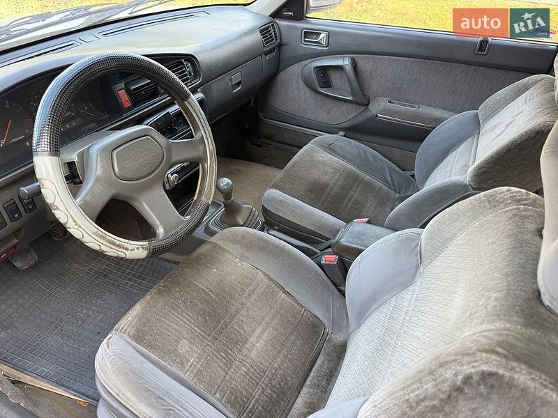 Купе Mazda 626 1987 в Харькове