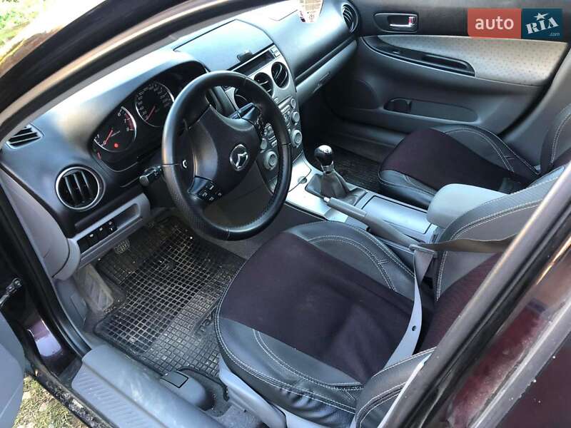 Седан Mazda 6 2005 в Хусті