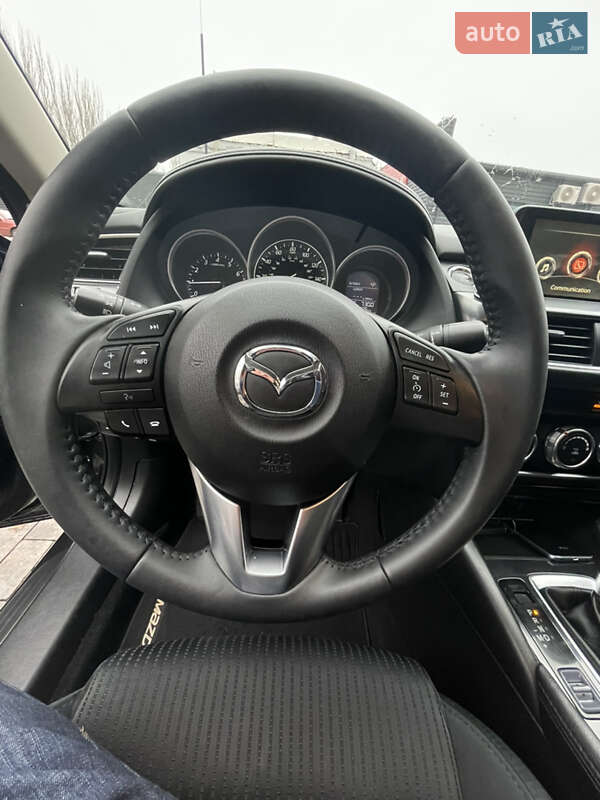 Седан Mazda 6 2015 в Кривому Розі