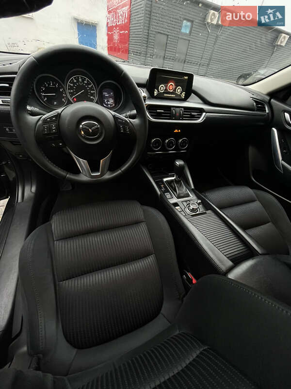 Седан Mazda 6 2015 в Кривому Розі