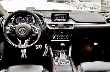 Седан Mazda 6 2016 в Киеве