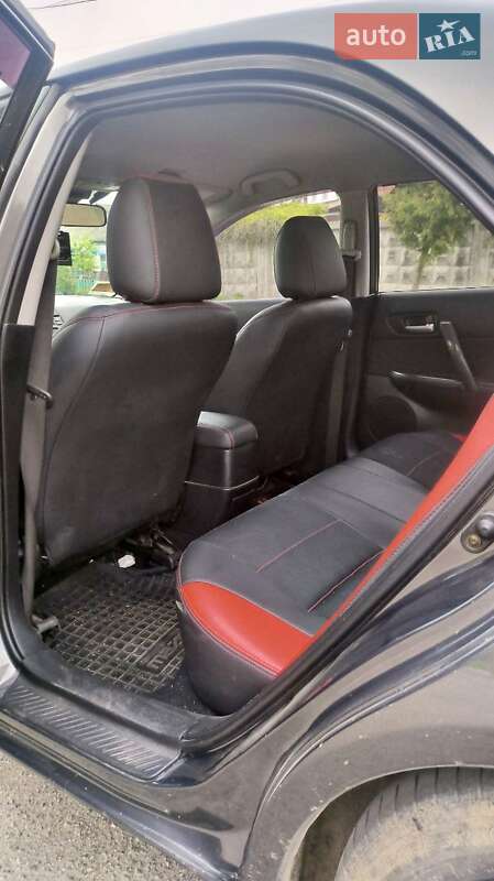 Седан Mazda 6 2006 в Шполе