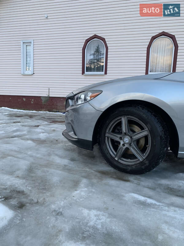 Седан Mazda 6 2014 в Ивано-Франковске