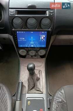 Седан Mazda 6 2004 в Запоріжжі