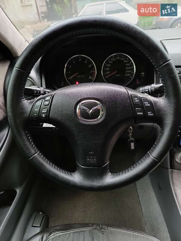 Седан Mazda 6 2004 в Запоріжжі