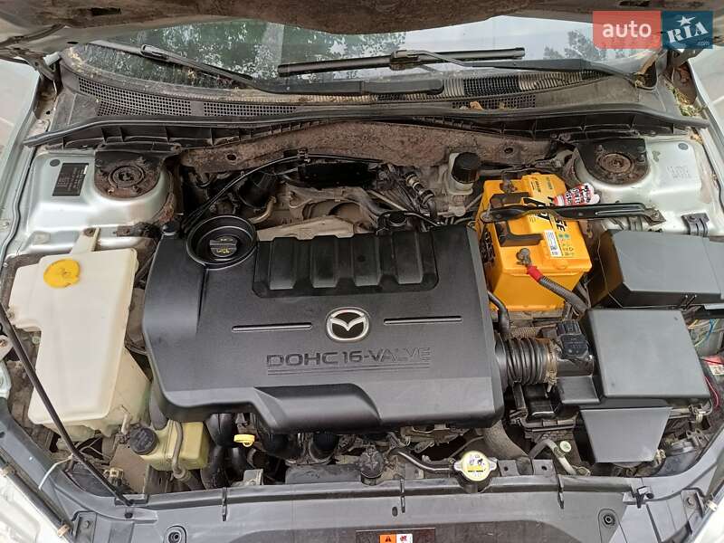 Седан Mazda 6 2004 в Запоріжжі