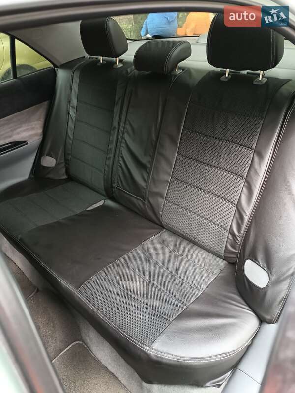 Седан Mazda 6 2004 в Запоріжжі