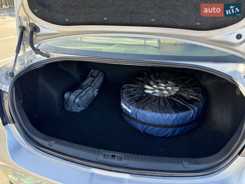 Седан Mazda 6 2012 в Києві