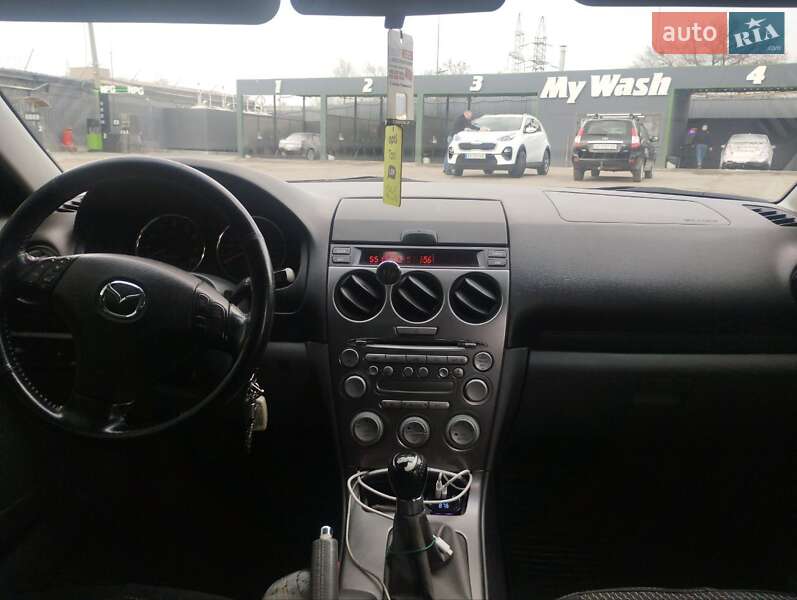 Седан Mazda 6 2004 в Запорожье