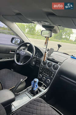 Седан Mazda 6 2006 в Ромнах