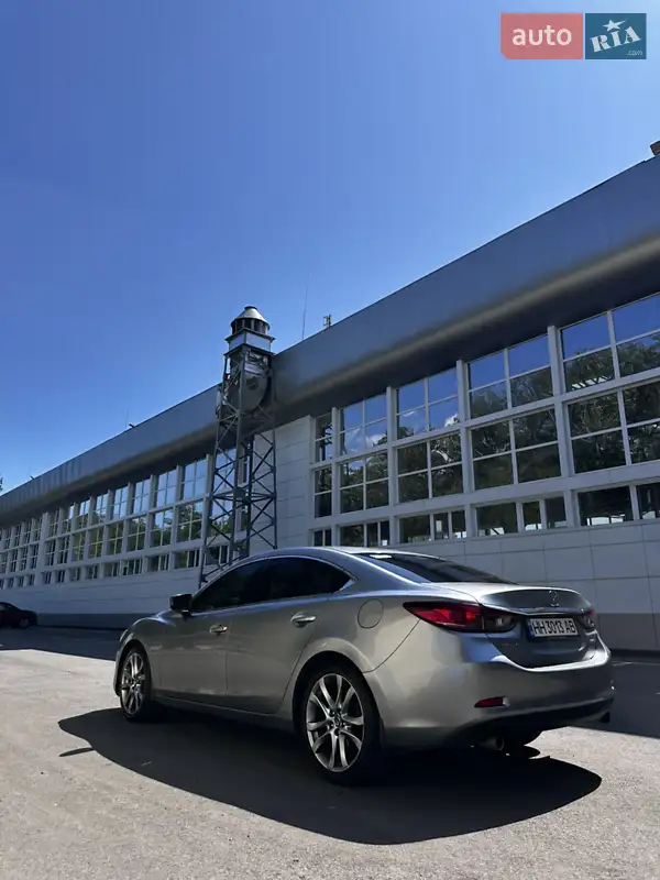 Mazda 6