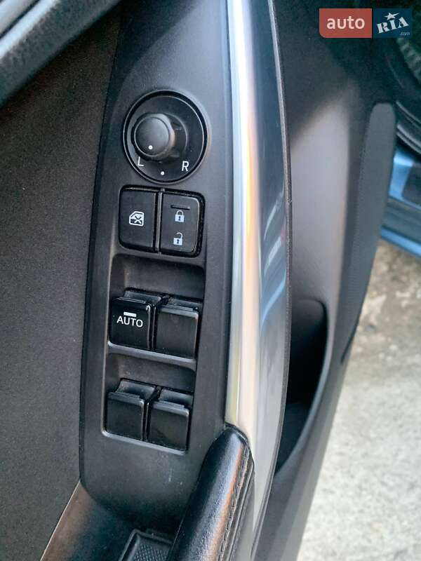 Седан Mazda 6 2013 в Дніпрі
