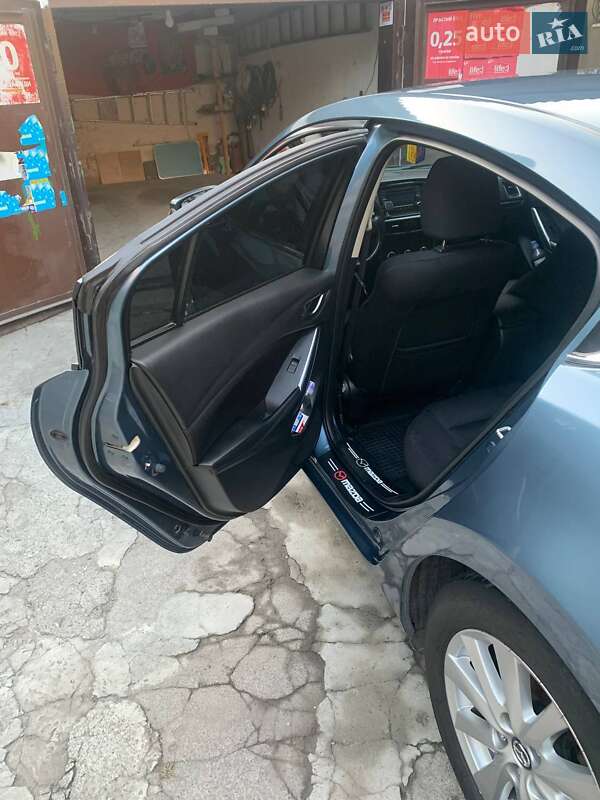Седан Mazda 6 2013 в Дніпрі