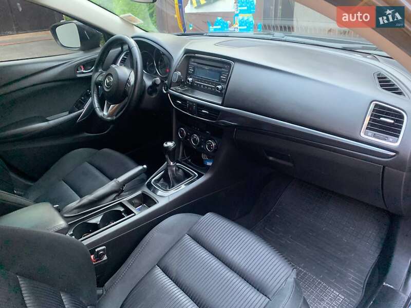 Седан Mazda 6 2013 в Дніпрі