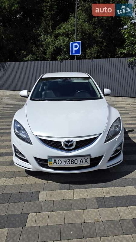 Седан Mazda 6 2011 в Ужгороде