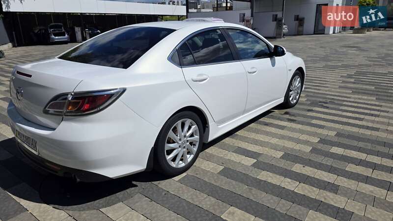 Седан Mazda 6 2011 в Ужгороде