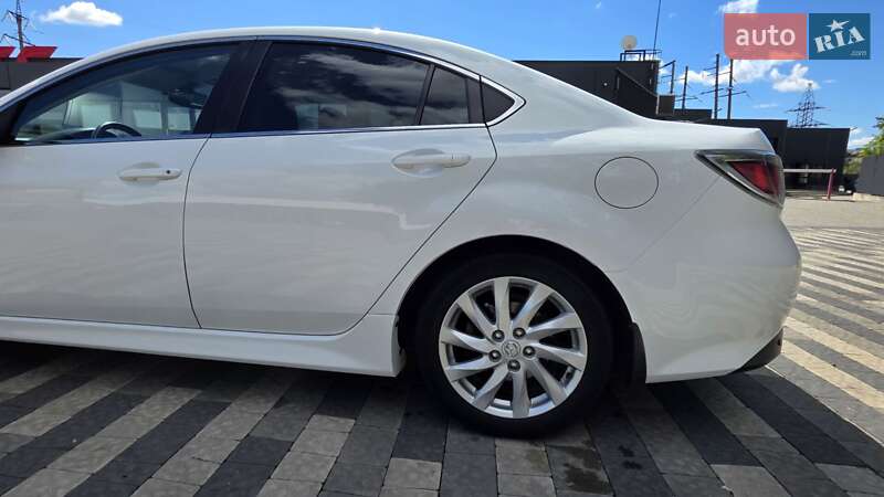 Седан Mazda 6 2011 в Ужгороде