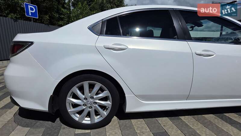 Седан Mazda 6 2011 в Ужгороде