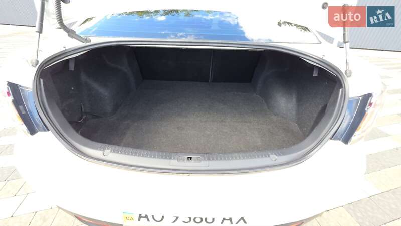 Седан Mazda 6 2011 в Ужгороде