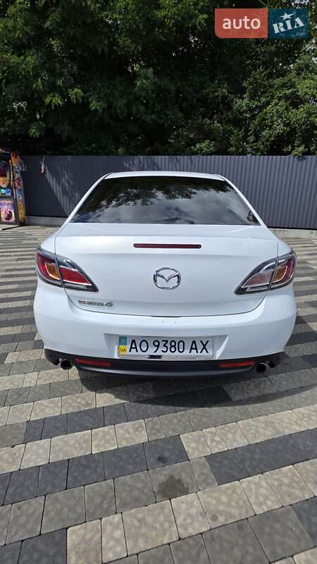 Седан Mazda 6 2011 в Ужгороде