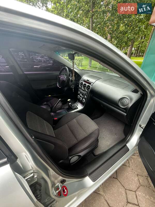 Седан Mazda 6 2003 в Киеве