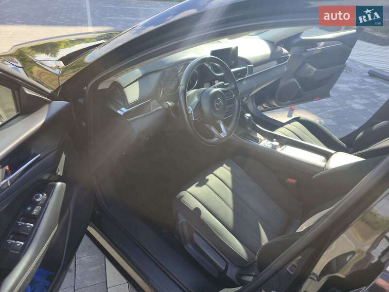 Седан Mazda 6 2019 в Ужгороде