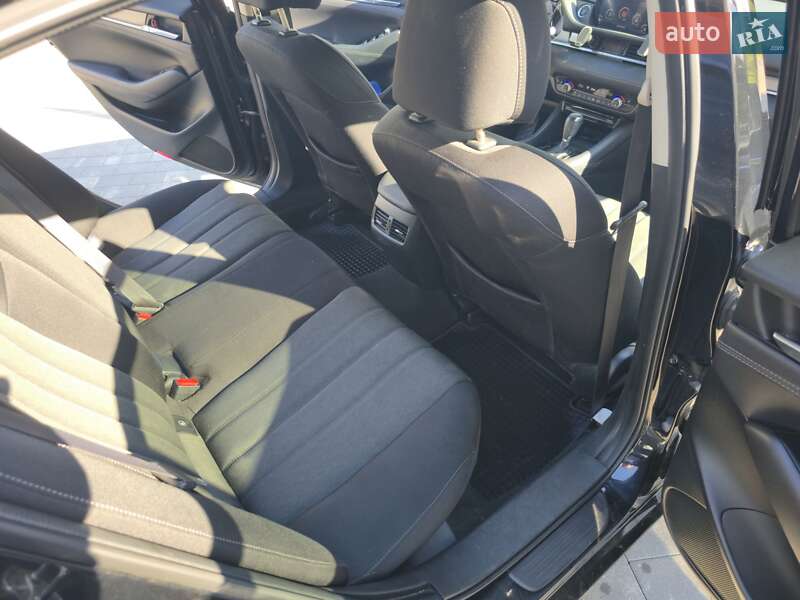 Седан Mazda 6 2019 в Ужгороде