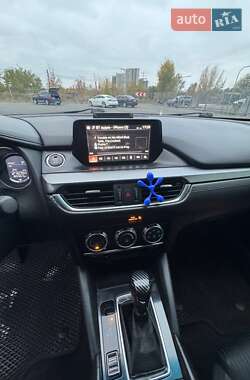 Седан Mazda 6 2015 в Киеве