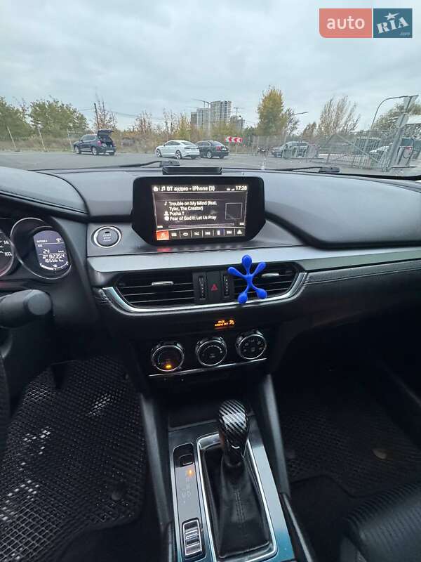 Седан Mazda 6 2015 в Киеве