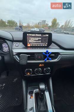 Седан Mazda 6 2015 в Киеве