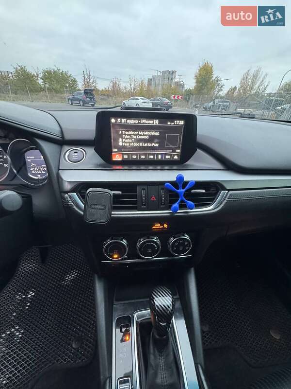 Седан Mazda 6 2015 в Киеве
