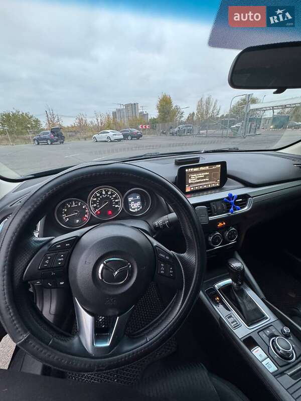 Седан Mazda 6 2015 в Киеве