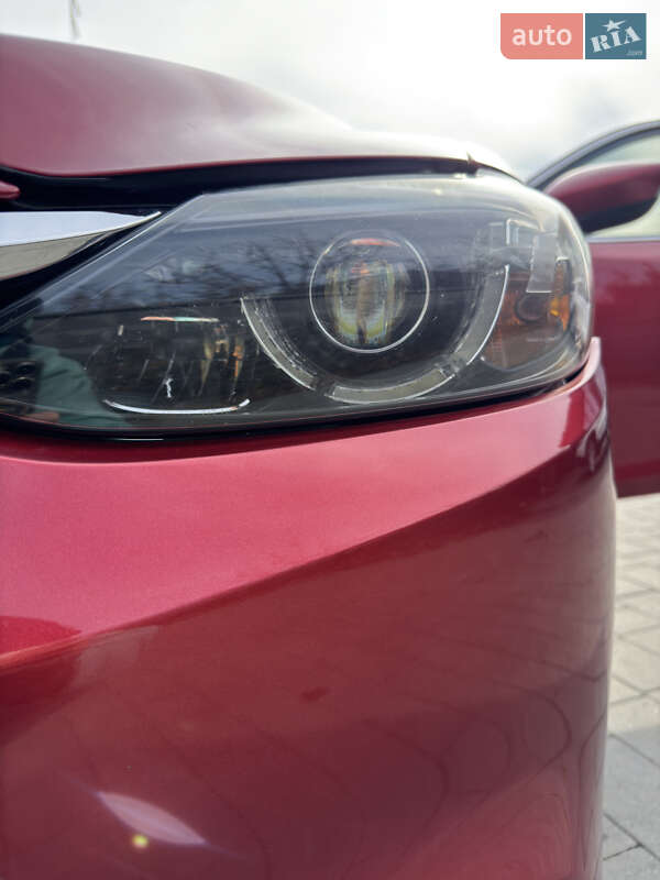 Седан Mazda 6 2016 в Киеве