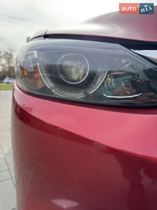 Седан Mazda 6 2016 в Киеве