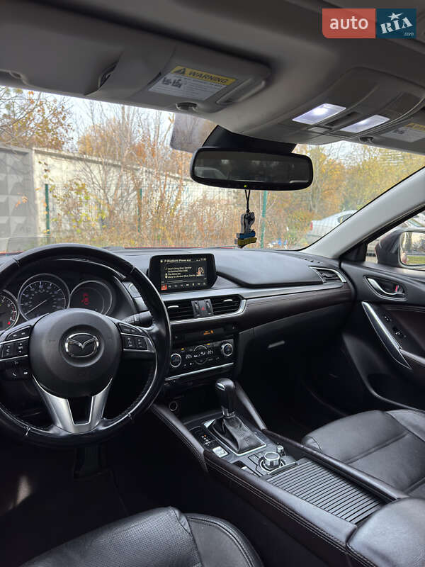 Седан Mazda 6 2016 в Киеве