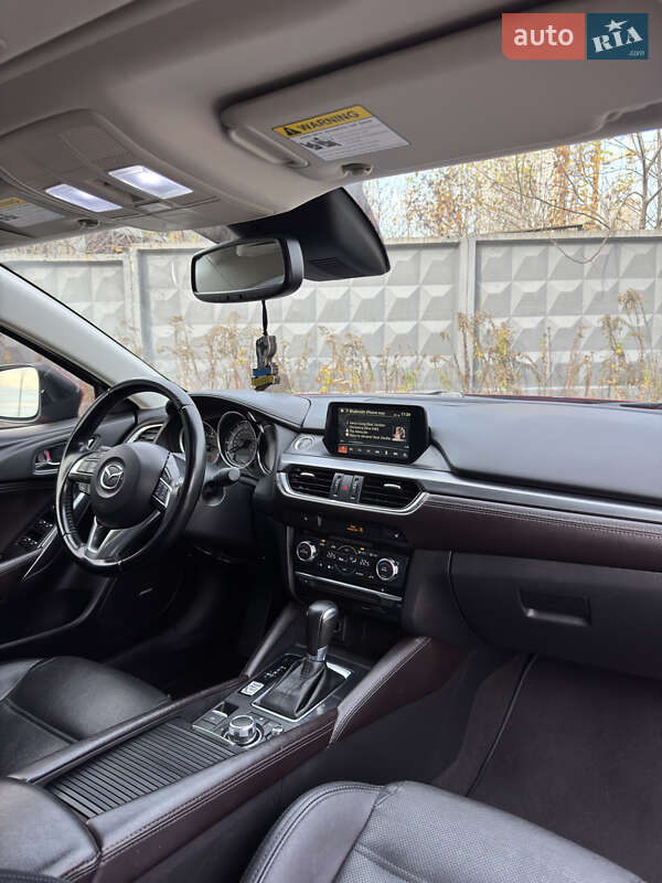 Седан Mazda 6 2016 в Киеве