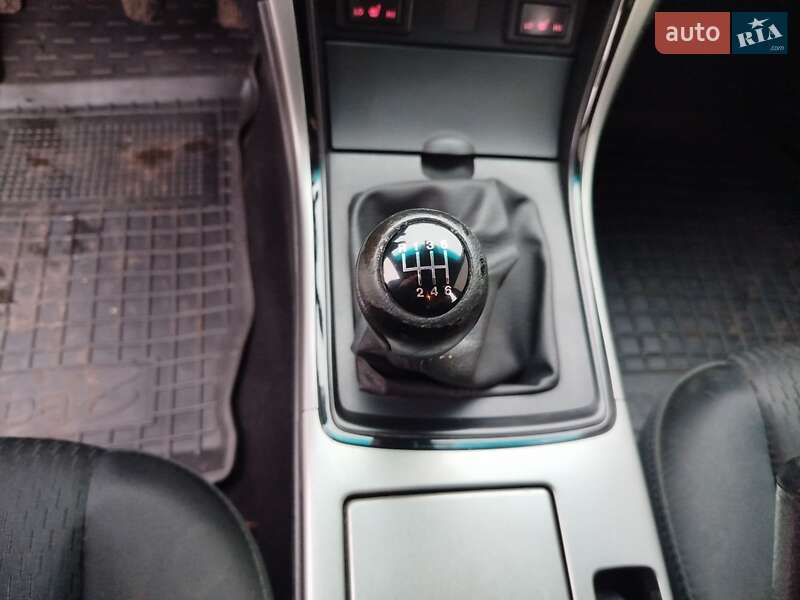 Седан Mazda 6 2011 в Прилуках