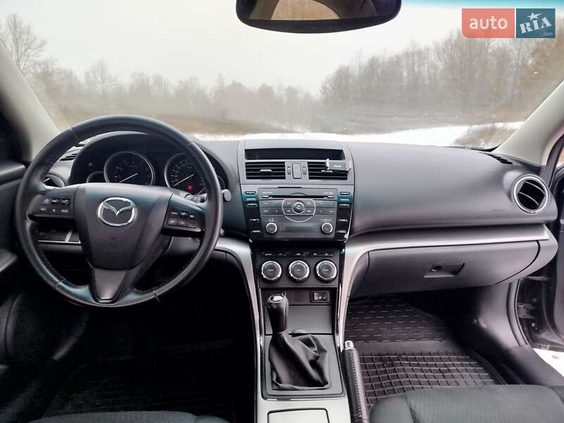 Седан Mazda 6 2011 в Прилуках