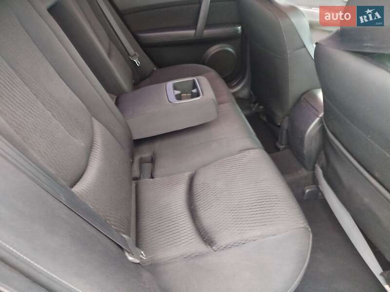 Седан Mazda 6 2011 в Прилуках